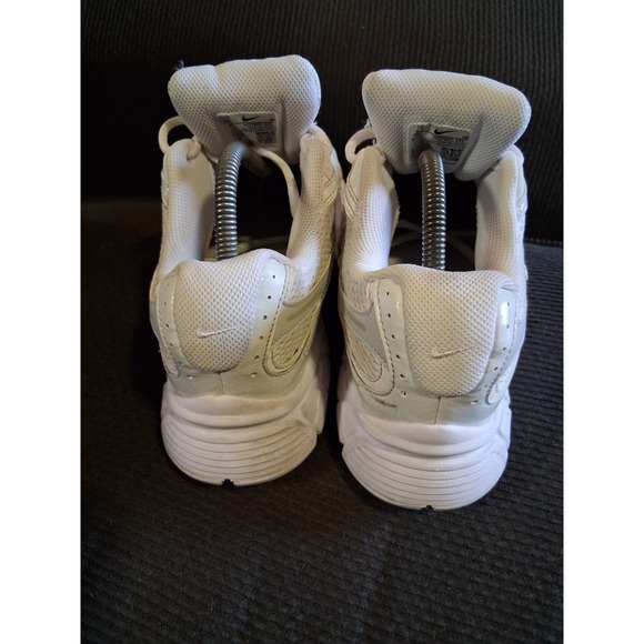 Nike V5 RNR White Black Metallic Silver Womens HQ7901-101 VNDS Sz 9.5 - Picture 4 of 8